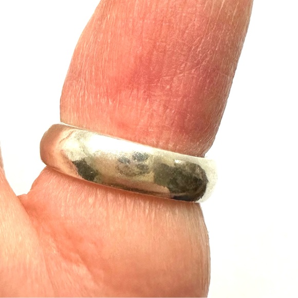 1 Carat Cubic Zirconia Set in Sterling Silver Stamped 925 Comfort Ring Size 9 - Picture 6 of 6